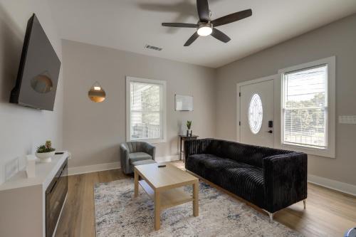 College Park Apartamento | Pet-Friendly ATL Hub - 9 Mi to Downtown