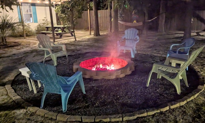Boiling Spring Lakes Casa | Pet friendly beautiful home w private backyard. Near many amenities & the beach!