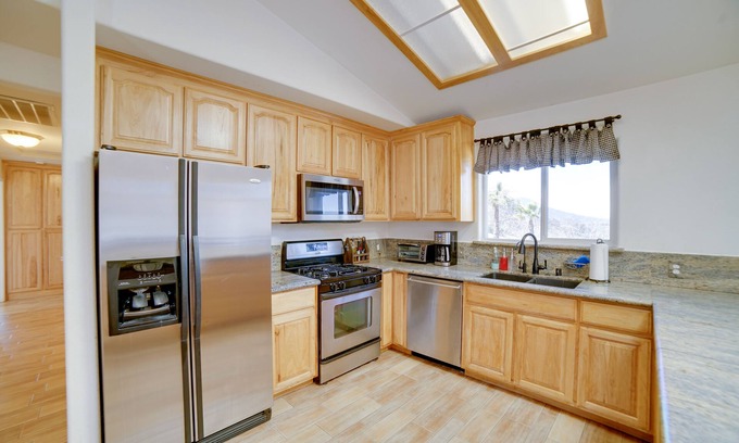 Wilbur Springs Casa | Pet-Friendly Clearlake Oaks Vacation Home w/ Pool!