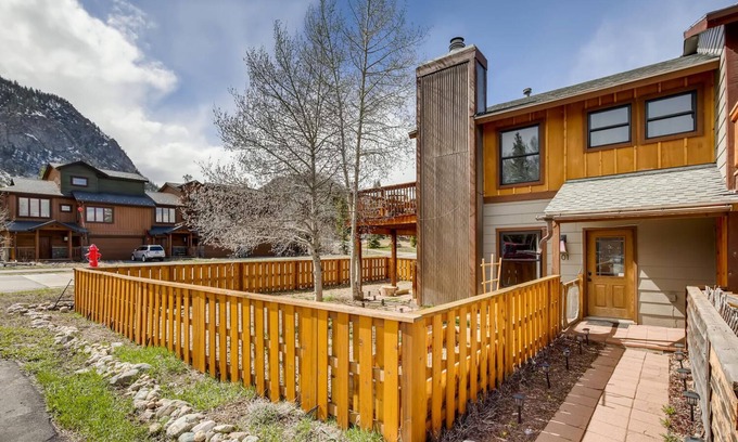 Frisco Condominio | PET FRIENDLY Condo close to Main Street in Frisco!!