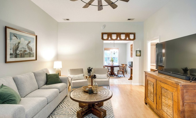 Darien Casa | Pet-Friendly Darien Vacation Rental w/ Patio!