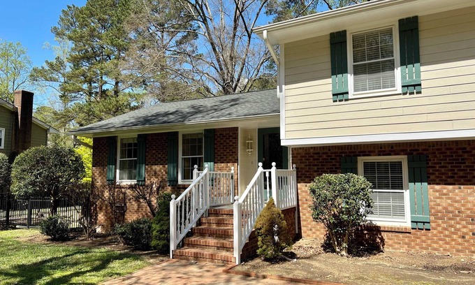 Cary Casa | Pet Friendly Fenced In 4 BDRM 3 BA DT Cary Home