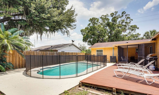 Temple Crest Casa | Pet-Friendly Florida Escape w/ Pool, Deck & Grill!
