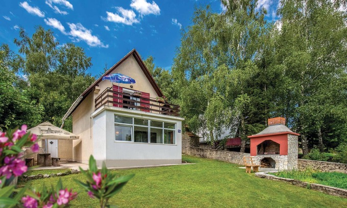 Breze Casa | Casa que admite mascotas en Breze con.