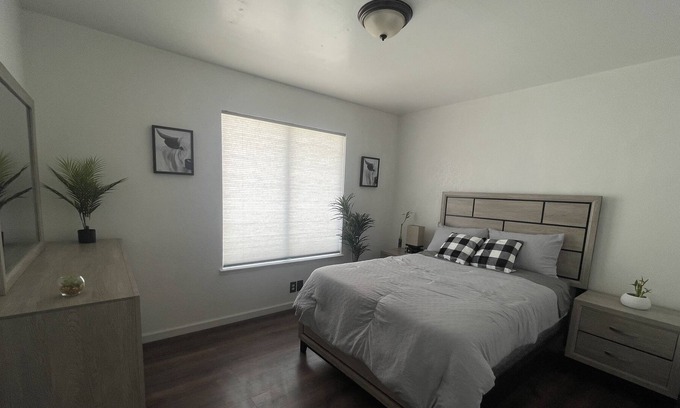 Hesperia Casa | Pet Friendly Home perfect for traveling Nurses. Located near several Hospitals