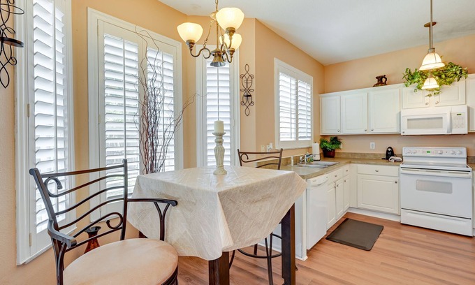 Land O' Lakes Casa | Pet-Friendly Land O’ Lakes Home w/ Private Yard!