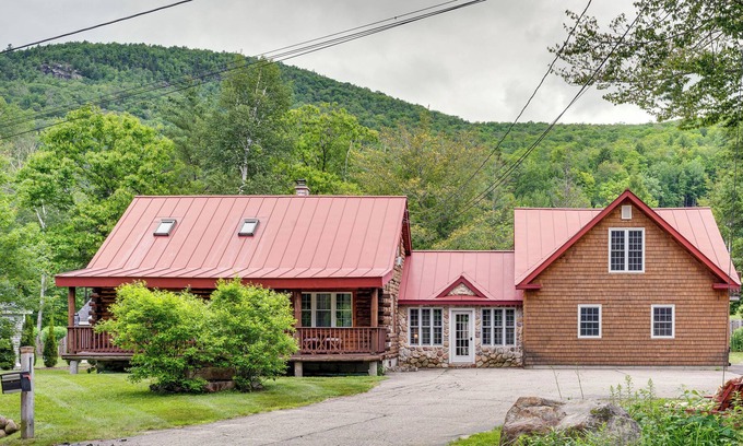 Lincoln Cabina | Pet-Friendly Lincoln Retreat w/ Game Room!