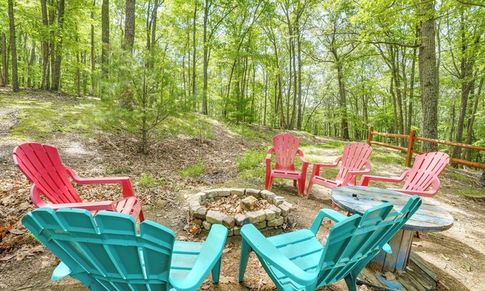 Mathias Cabina | Pet-Friendly Mathias Cabin Near Hunting & Fishing!
