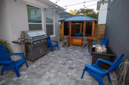 Colonialtown South Casa | Pet Friendly Modern Zen Studio Retreat with Hot Tub! home