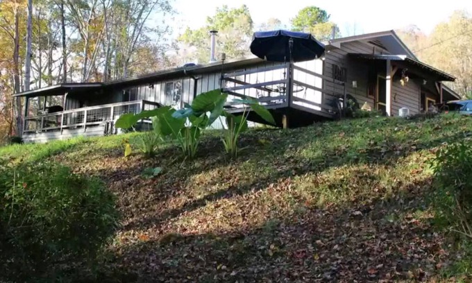 Rabun Gap Casa | Pet Friendly! Mountain Retreat near Highlands, NC