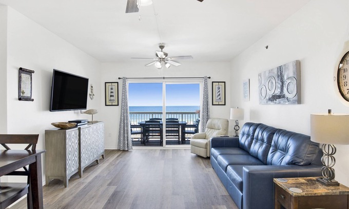 Gulf Shores Condominio | Pet-Friendly Paradise | Great Views | Beachfront