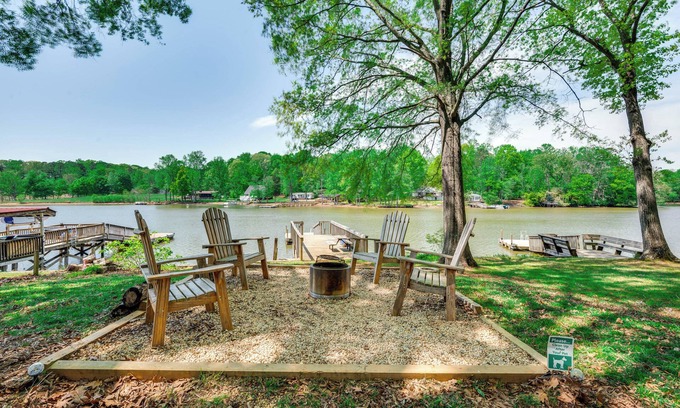 Southmont Casa | Pet-Friendly Paradise w/ Private Dock in Lexington