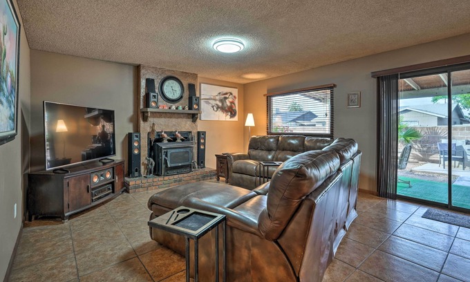 Estrella Casa | Pet-Friendly Phoenix Home w/ Furnished Patio!