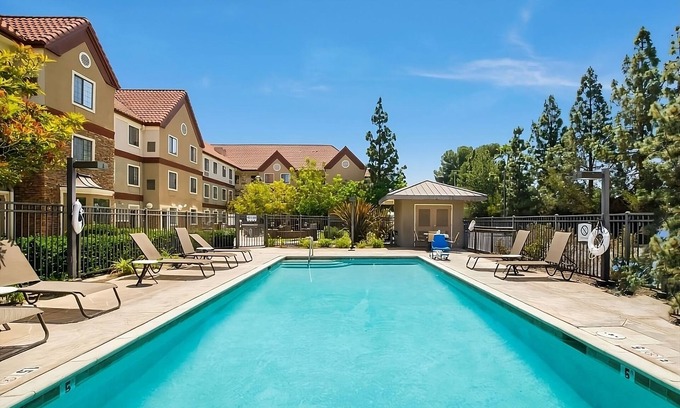 Carmel Mountain Ranch Hotel | Pet-Friendly Property w/ Outdoor Pool, Parking, Near Carmel Mountain Plaza