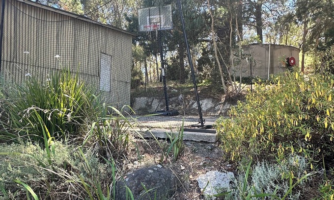 St Andrews Cabaña | Pet Friendly - Rural Sanctuary in St Andrews, Victoria