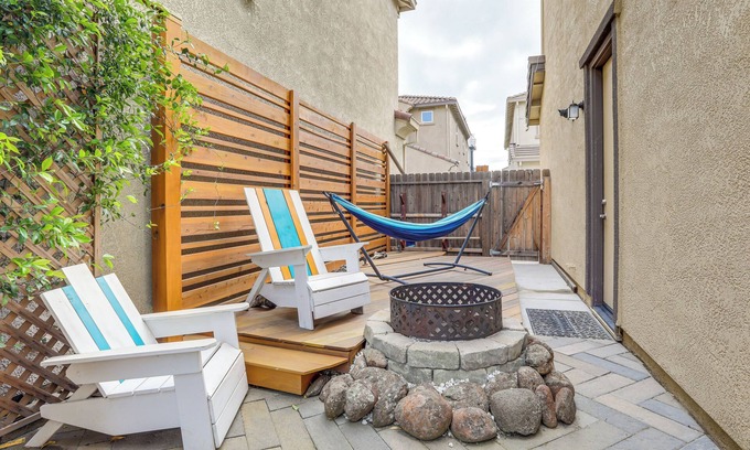 North Natomas Casa | Pet-Friendly Sacramento Home ~ 7 Mi to Downtown!