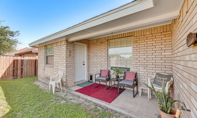 San Juan Casa | Pet-Friendly San Juan Home w/ Private Yard & Grill