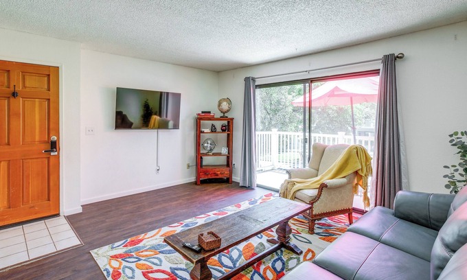 Santa Maria Condominio | Pet-Friendly Santa Maria Condo w/ Balcony!