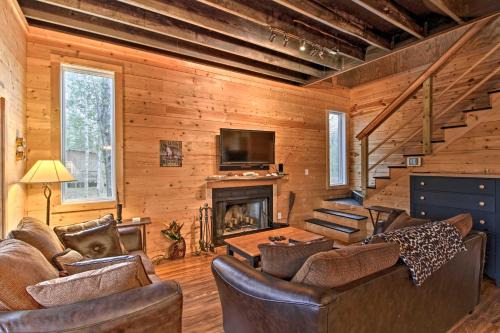 Georgetown Casa | Pet-Friendly Santee River Retreat with Private Dock!