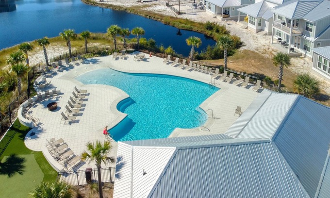 Orange Beach Cabaña | Pet Friendly.Turtle's Nest at Summer Salt Sleeps 9