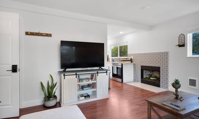 Santa Maria Apartamento | Pet Friendly |Updated |Centrally Located