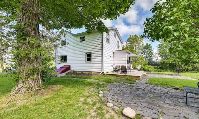 Union Springs Casa | Pet-Friendly Upstate NY Home < 1 Mi to Cayuga Lake