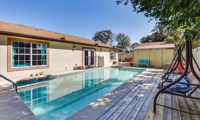 Fort Walton Beach Casa | Pet-Friendly Fort Walton Beach Home: 4 Mi to Ocean