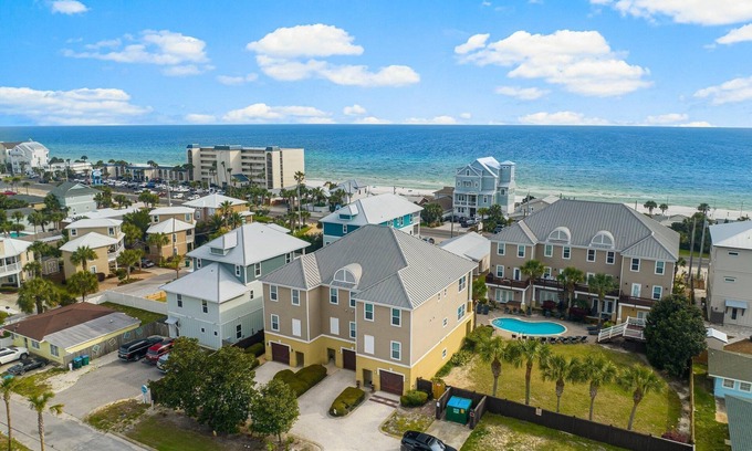 Kiska Beach Casa | Pet Friendly Beach House – Sleeps 16, Pool, Steps to Beach, Free Golf Daily