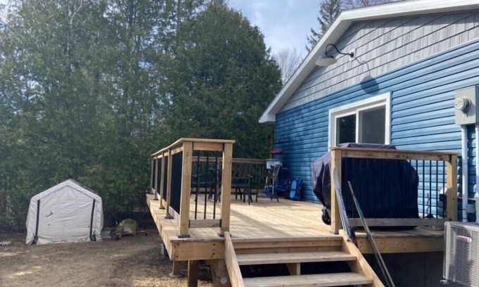 Saugeen Shores Casa | Pet friendly vacation home in Southampton - 4 bed - 2 bath - Shell Cottage