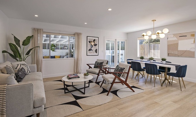 West Mesa Casa | Pet & Kid-Friendly Beach Retreat Near Town +EVC , Fire Pit , Beach & Baby Gear!
