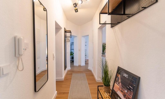 Fulda Apartamento | Peter Apartments - Wohnung 90qm, 3 Schlafzimmer, Küche, Wohnzimmer, Balkon, Netflix