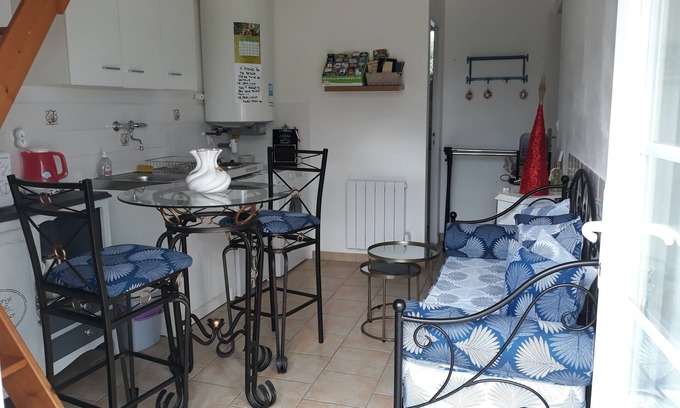 Sainte-Marie-du-Mont Apartamento | Petit Appartement Pour 2 Situé à 500 Mètres du Musée D'utah Beach