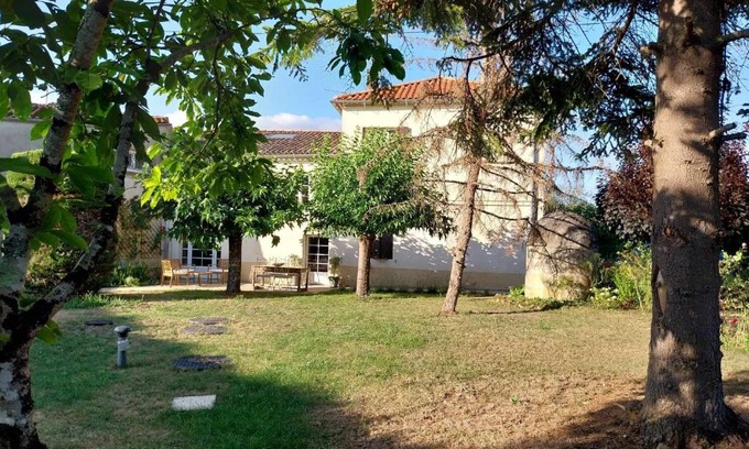 Blasimon Casa | Petit Est Eco Cottage