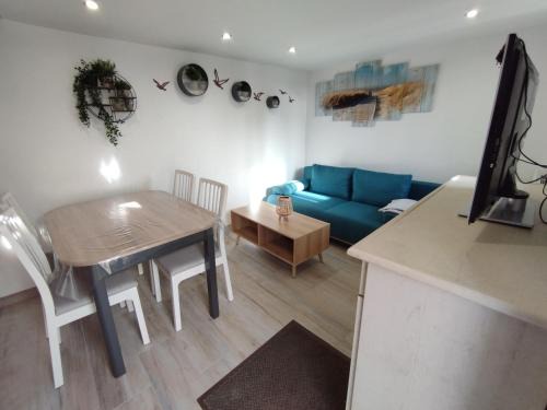 Huille Casa | Petit gîte bleu