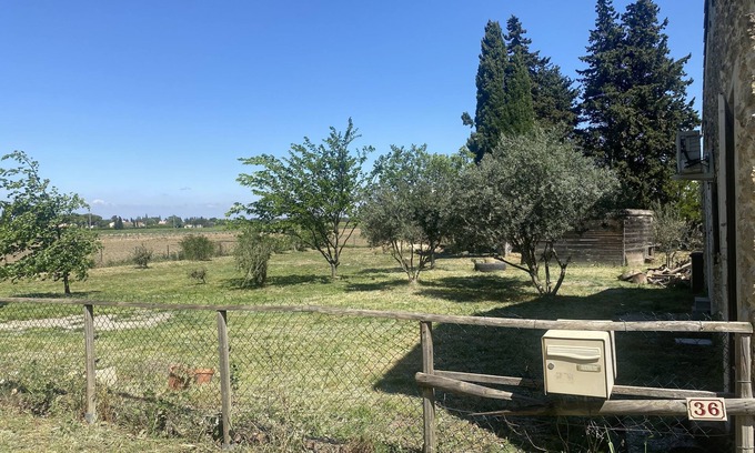 Sainte-Cecile-les-Vignes Casa | Petite Maison Avec Terrain Entre Route, Vignes et Lavande