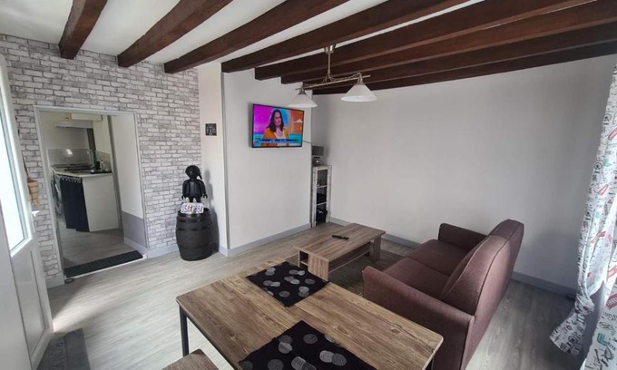 Montigny-le-Gannelon Casa | Petite maison cosy wifi avec terrasse