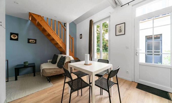 Quartier de France Casa | Petite maison au calme et proche des parcs