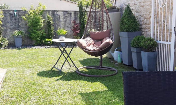 Civrac-en-Medoc Casa | Petite Maison DE Charme