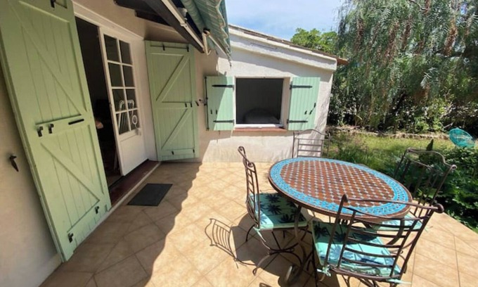 Frejus Cabaña | Petite Maison de Vacances au Bord D'un Petit Bois