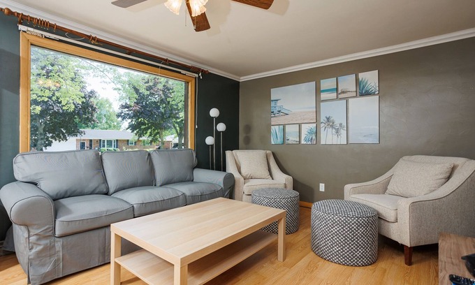 Algoma Cabina | Pets Allowed, Lake MI Fishing, Door Cty Access - Catch and Relax