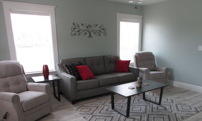 Prescott Casa | ¡Relájate al máximo en esta belleza recién remodelada!