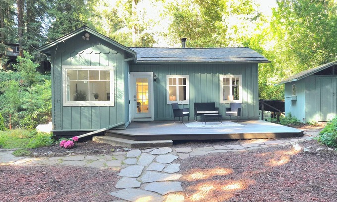 Boulder Creek Cabaña | Pets welcome and no check-out chores at Redwood Grove Retreat!