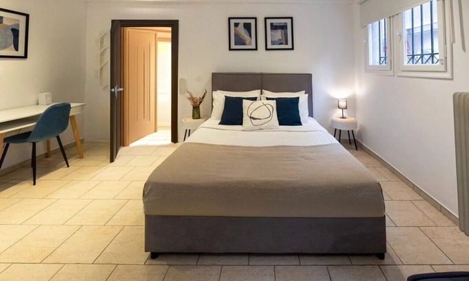 Exarhia Apartamento | Phaedrus Living: Athens City Studios Angel