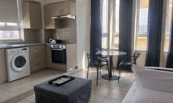 Trypiotis Apartamento | Phaedrus Living: Hoopoe Residencies 107