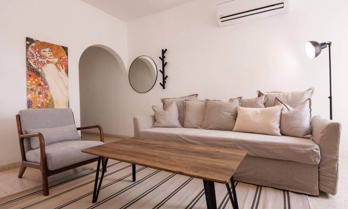 Paphos Apartamento | Phaedrus Living: Nerina Urban Residence