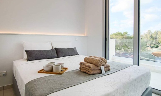 Paphos Apartamento | Phaedrus Living Seaside Executive Flat Harbour 208