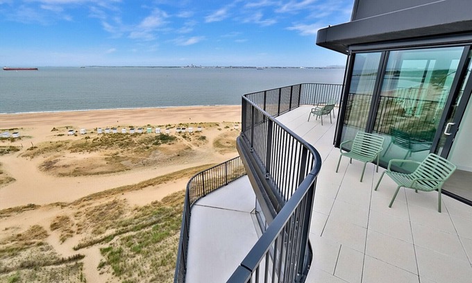 Breskens Apartamento | Pharos Penthouse Sky