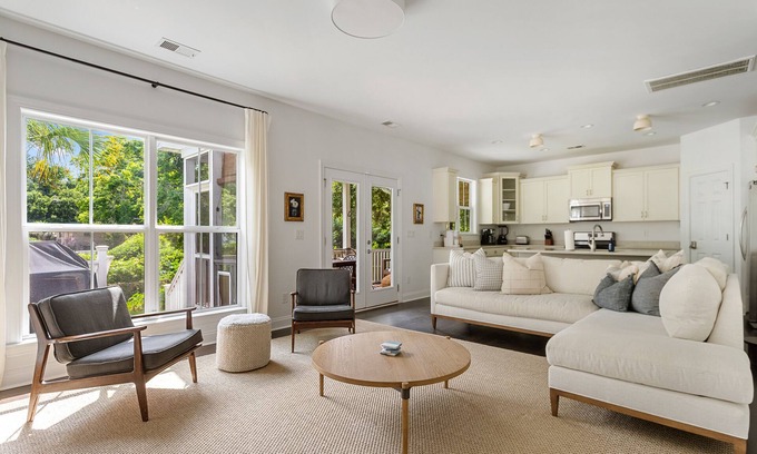 Mount Pleasant Casa | Phil's Place | Expansive Backyard Bliss