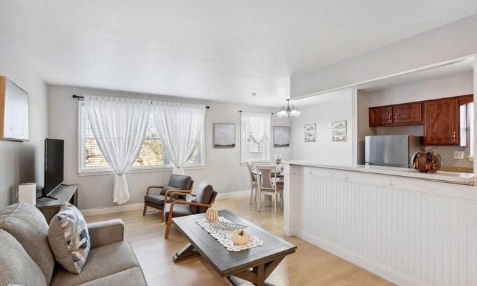 Trevose Casa | Philadelphia Vacation Rental Near Public Transit!