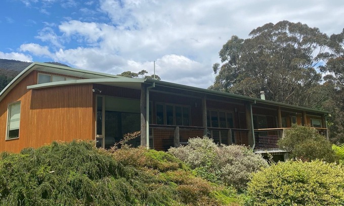 Warburton Casa | Philyn's Mountain Escape, Warburton